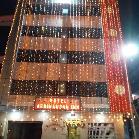 Hotel Abhinandan Inn Jaipur Exteriör bild