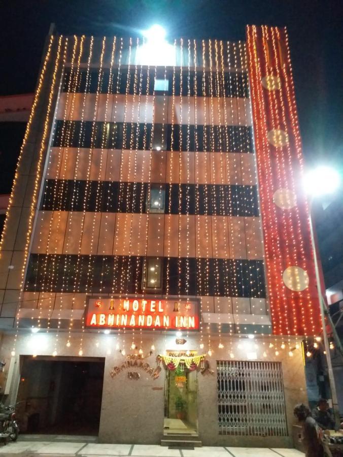 Hotel Abhinandan Inn Jaipur Exteriör bild