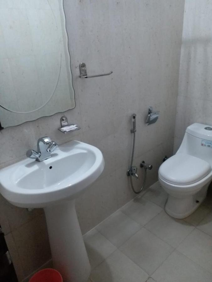 Hotel Abhinandan Inn Jaipur Exteriör bild