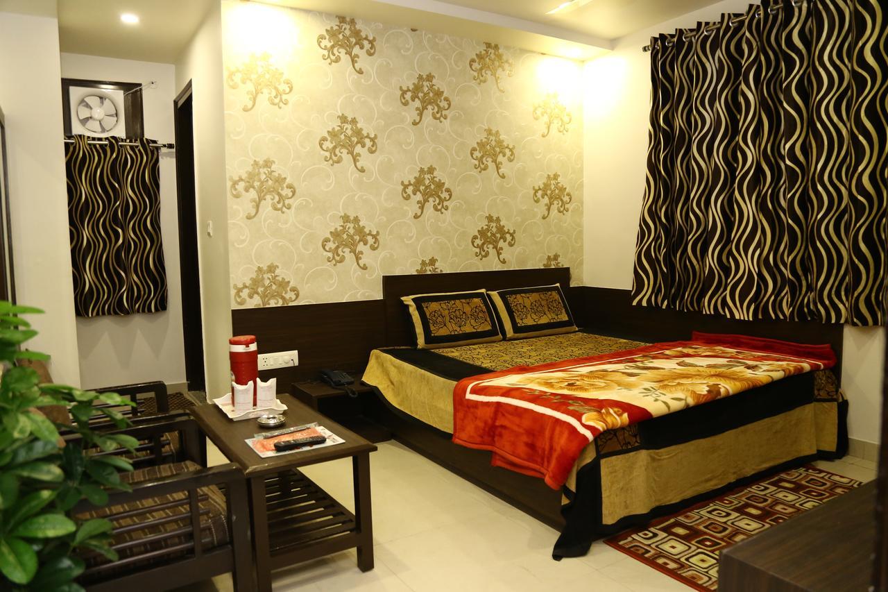 Hotel Abhinandan Inn Jaipur Exteriör bild