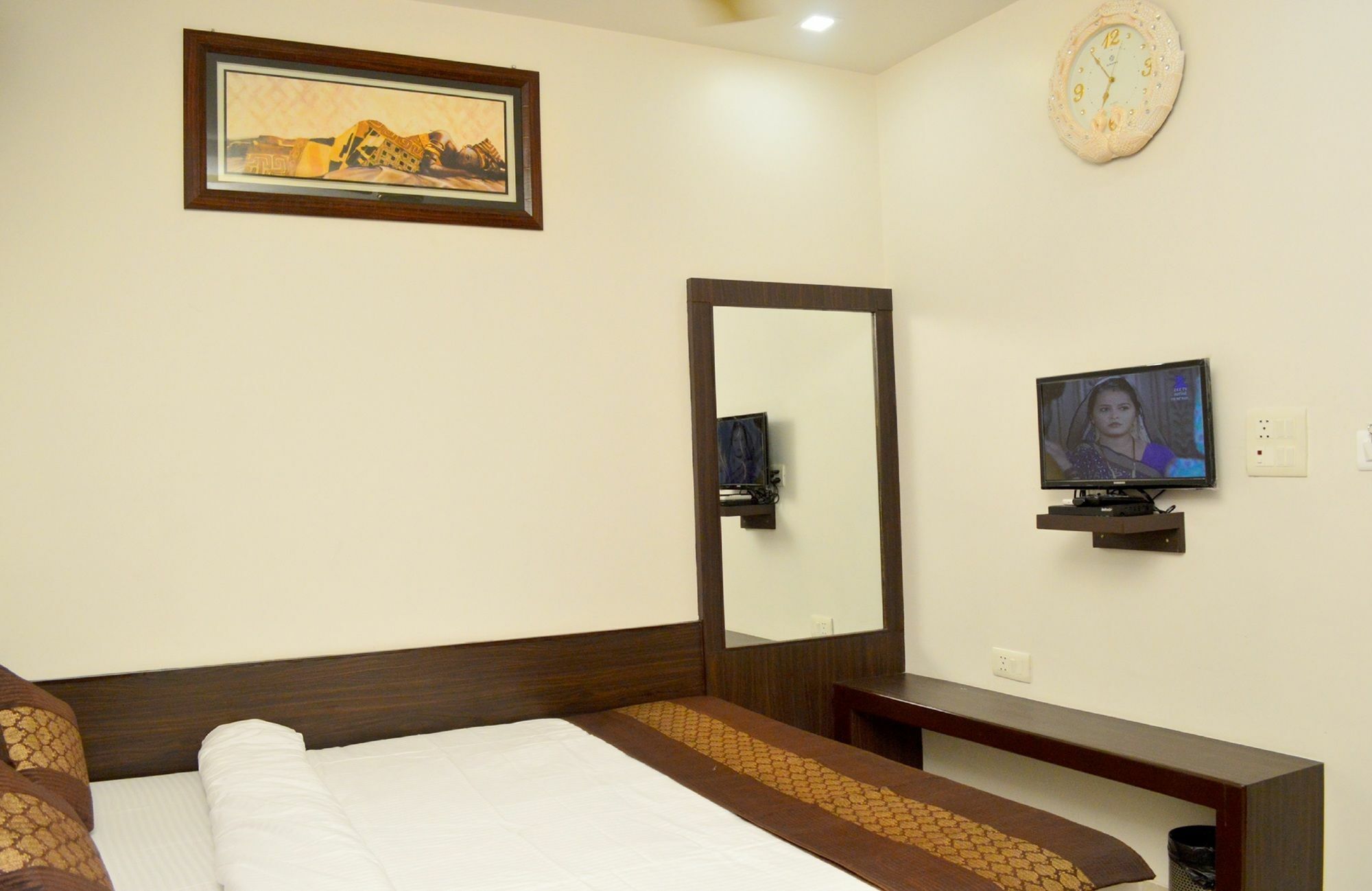 Hotel Abhinandan Inn Jaipur Exteriör bild