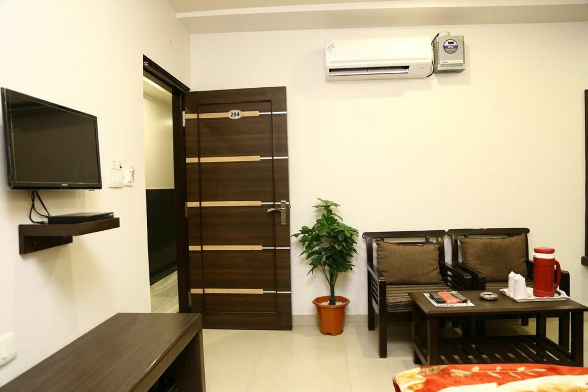 Hotel Abhinandan Inn Jaipur Exteriör bild