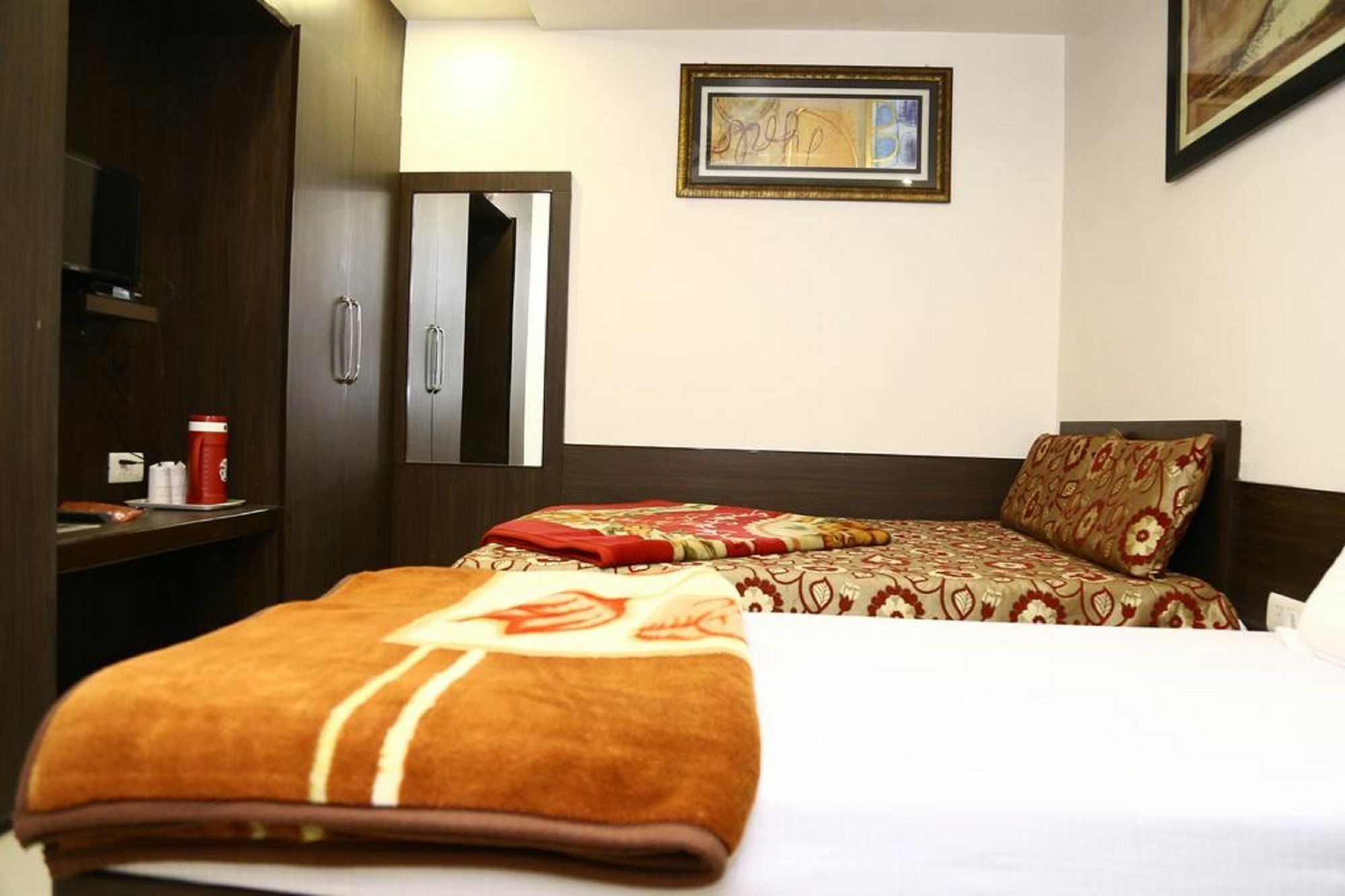 Hotel Abhinandan Inn Jaipur Exteriör bild