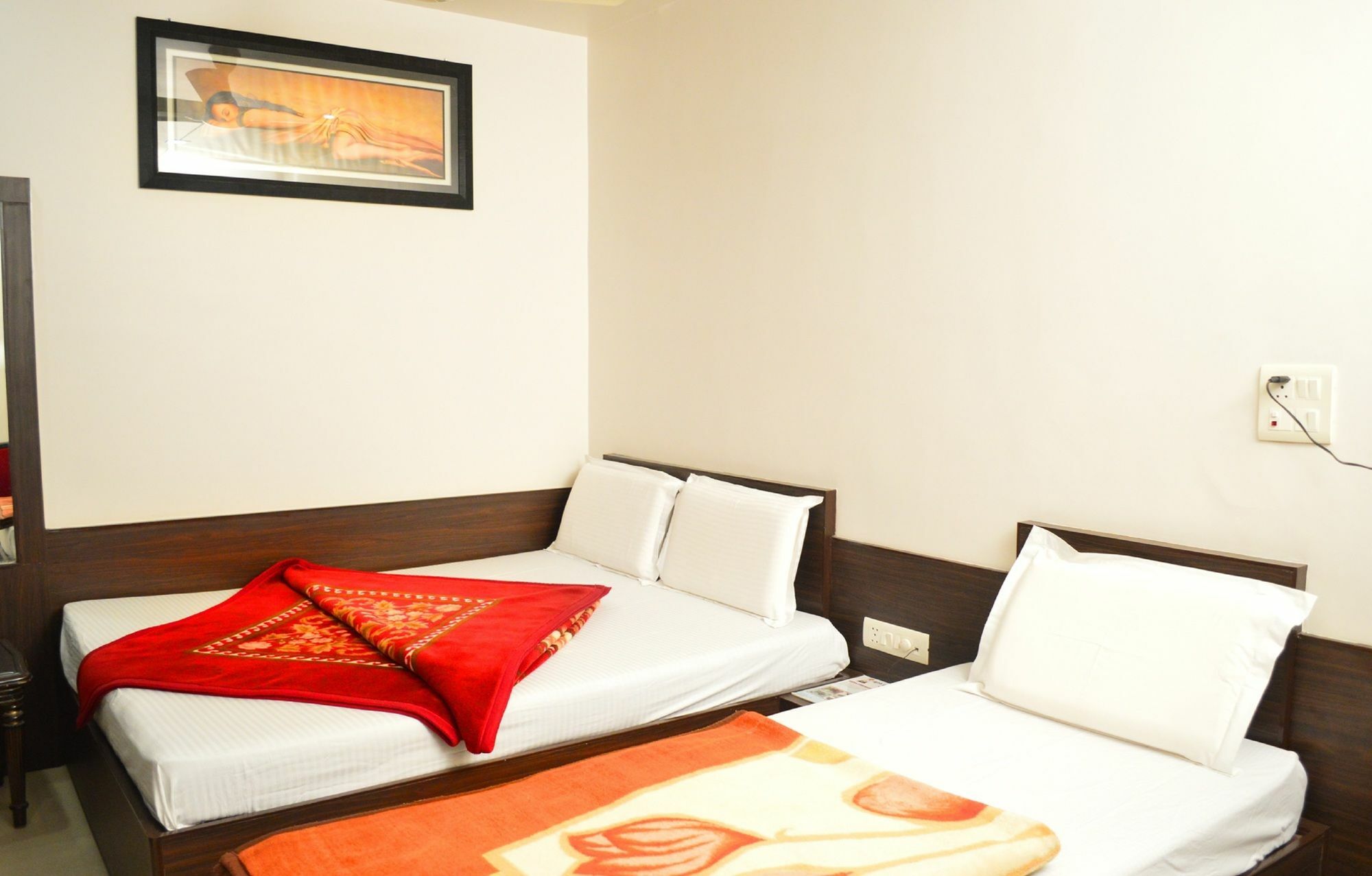 Hotel Abhinandan Inn Jaipur Exteriör bild
