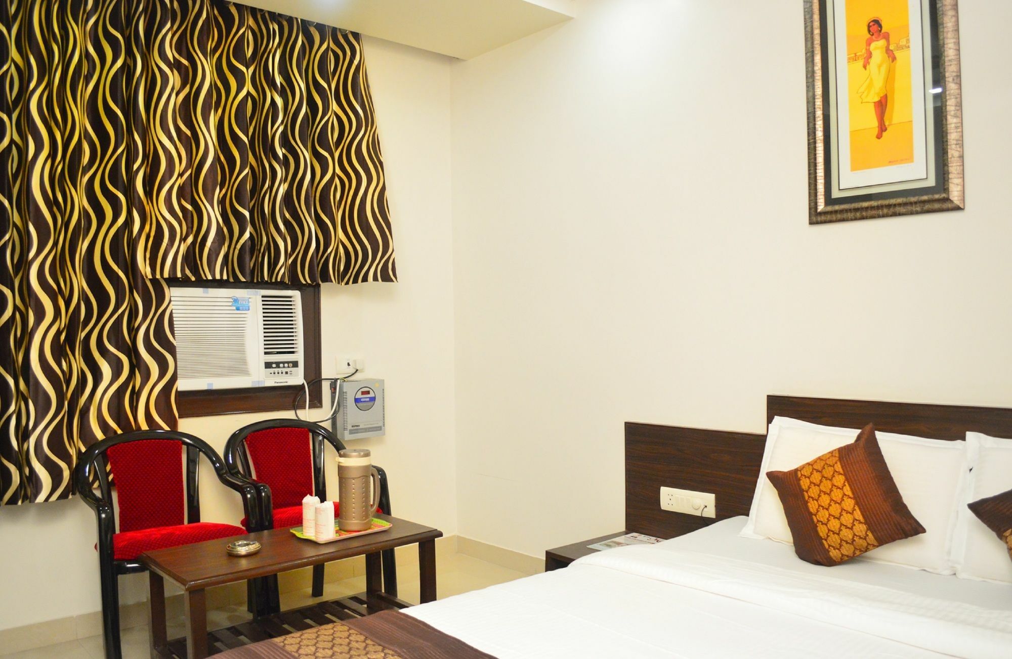 Hotel Abhinandan Inn Jaipur Exteriör bild